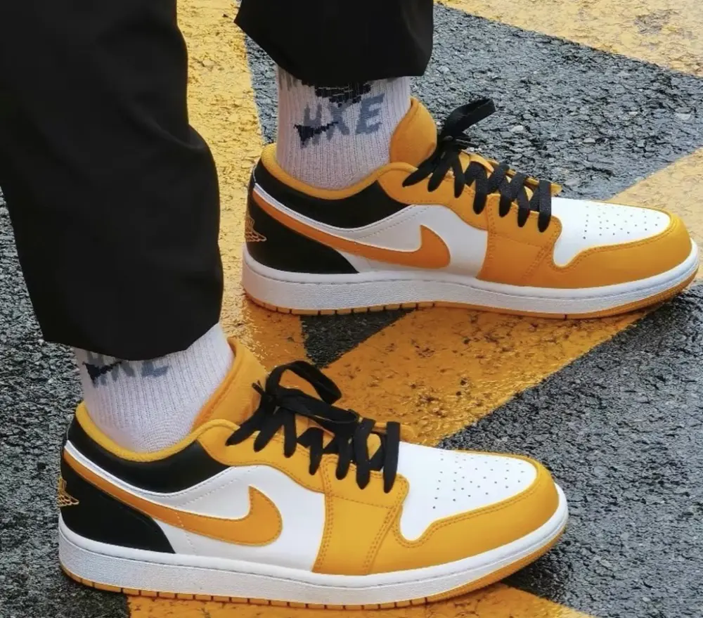 Giày Nike Air Jordan 1 Low 'Taxi' 553558-701 - Ảnh 4