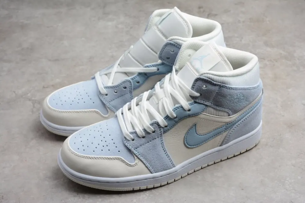 Giày Nike Air Jordan 1 Mid SE 'Sail Light Blue' DA4666-100 - Ảnh 5