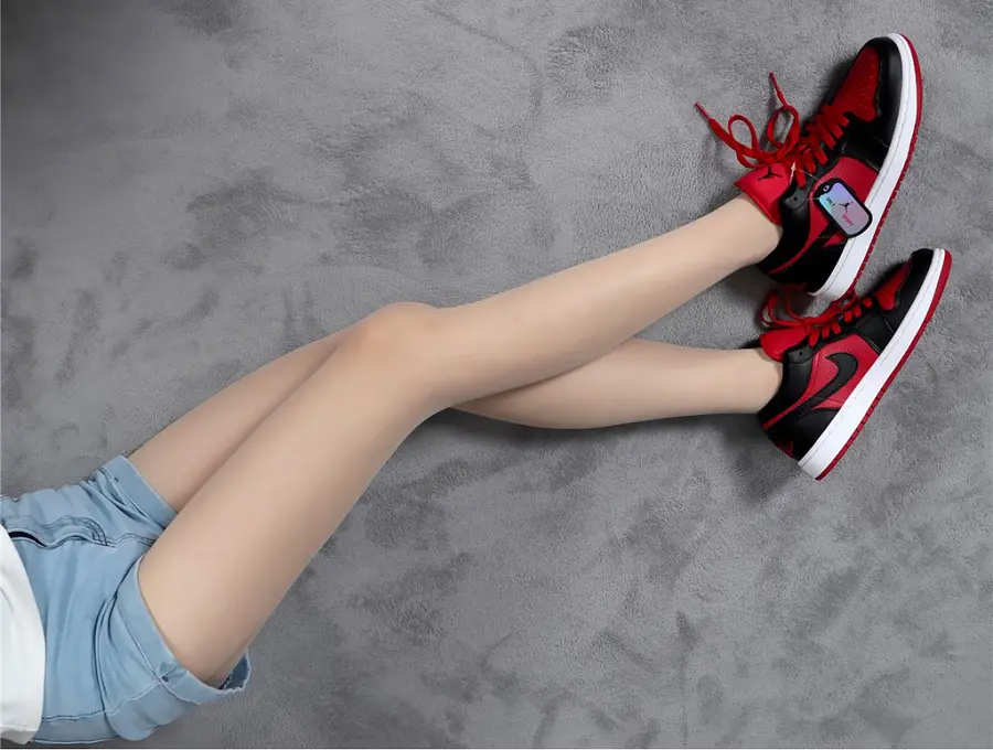 Alternative view of Giày Nike Air Jordan 1 Low 'Gym Red' 553558-610