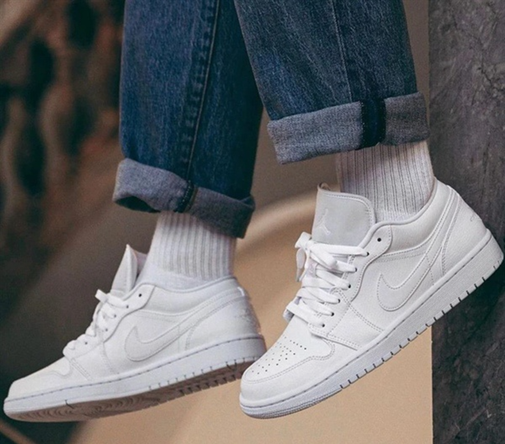 Giày Nike Jordan 1 Low Triple White 553558-136 - Ảnh 3