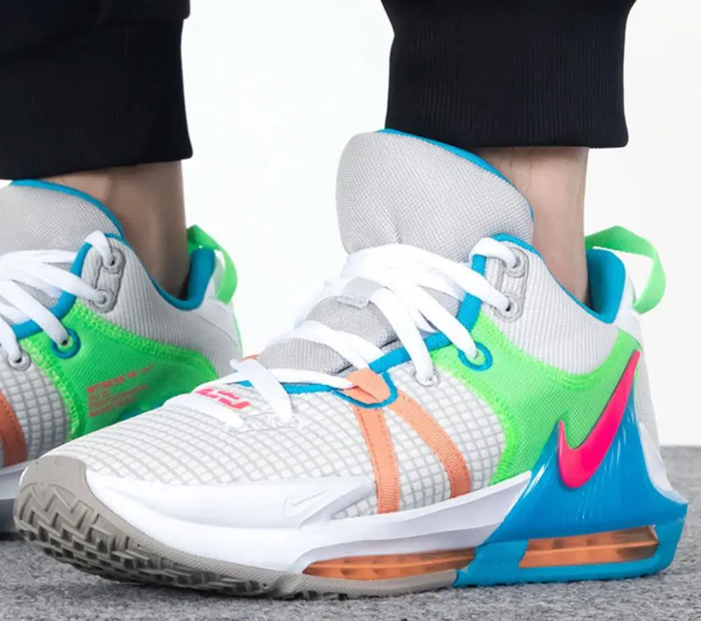 Alternative view of Giày Nike LeBron Witness 7 ‘Grey Fog’ DM1122-003