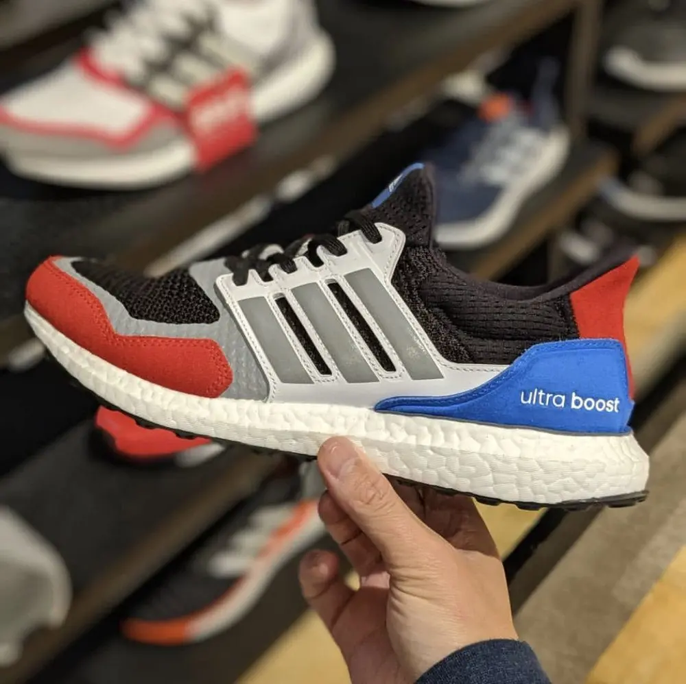 Alternative view of Giày Adidas Ultra Boost S&L Black Red Blue EF1360