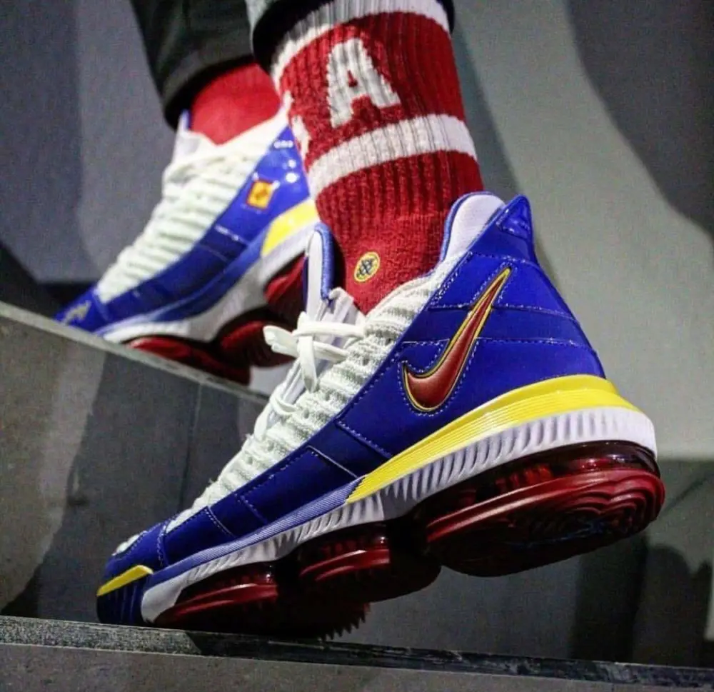 Giày Nike LeBron 16 'Superman SuperBron' CD2450-400 - Ảnh 5