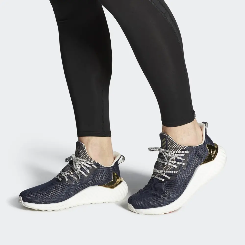 Alternative view of Giày Adidas AlphaBoost 'Gold Metallic' G28580