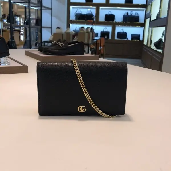 Túi Gucci GG Marmont Leather Mini Chain Bag 497985 CAO0G 1000 - Ảnh 3