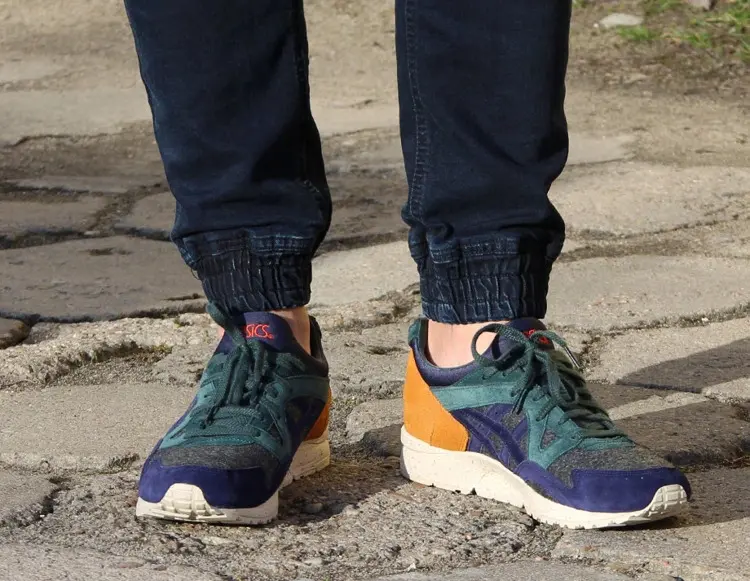 Alternative view of Giày Asics Gel Lyte 5 HL7S3 9558