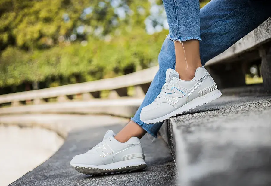 Alternative view of Giày New Balance Wmns 574 'White Iridescent' WL574CLD