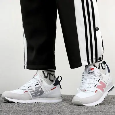 Alternative view of Giày New Balance 574 'White Black' ML574IST