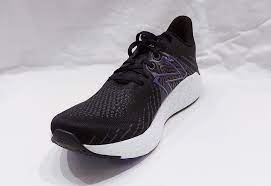 Alternative view of Giày New Balance Fresh Foam X Vongo v5 'Black Deep Violet' MVNGOBW5