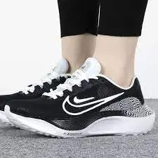 Alternative view of Giày Nike Zoom Fly 5 Premium Road DR9963-001