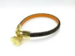 Alternative view of Vòng Tay Louis Vuitton Alma Charm 'Brown' M6220E