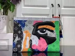 Alternative view of Túi Louis Vuitton Pochette Voyage 'Multicolor' M82589