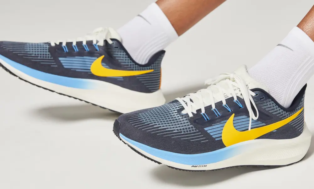 Giày Nike Air Zoom Pegasus 39 Premium 'Obsidian Yellow' DO9580-400 - Ảnh 3