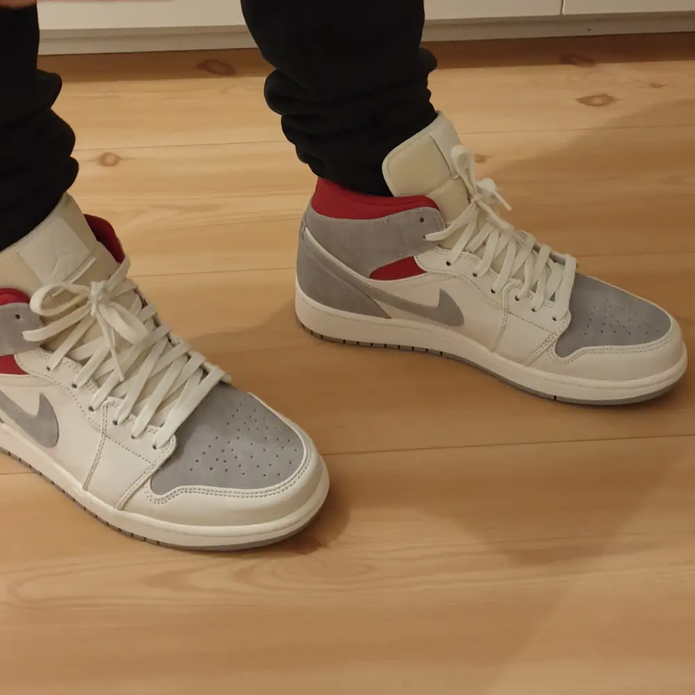 Giày Nike Sneakersnstuff x Air Jordan 1 Mid 'Past, Present, Future' - Ảnh 5