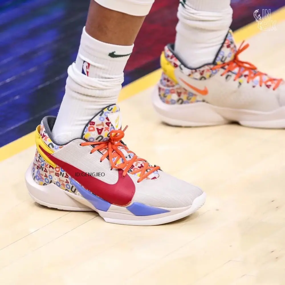 Alternative view of Giày Nike Zoom Freak 2 'Letter Bro' CW3162-001