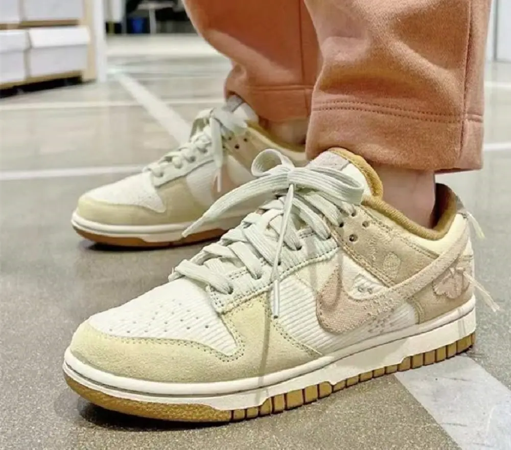 Giày Nike Wmns Dunk Low 'On The Bright Side' DQ5076-121 - Ảnh 3