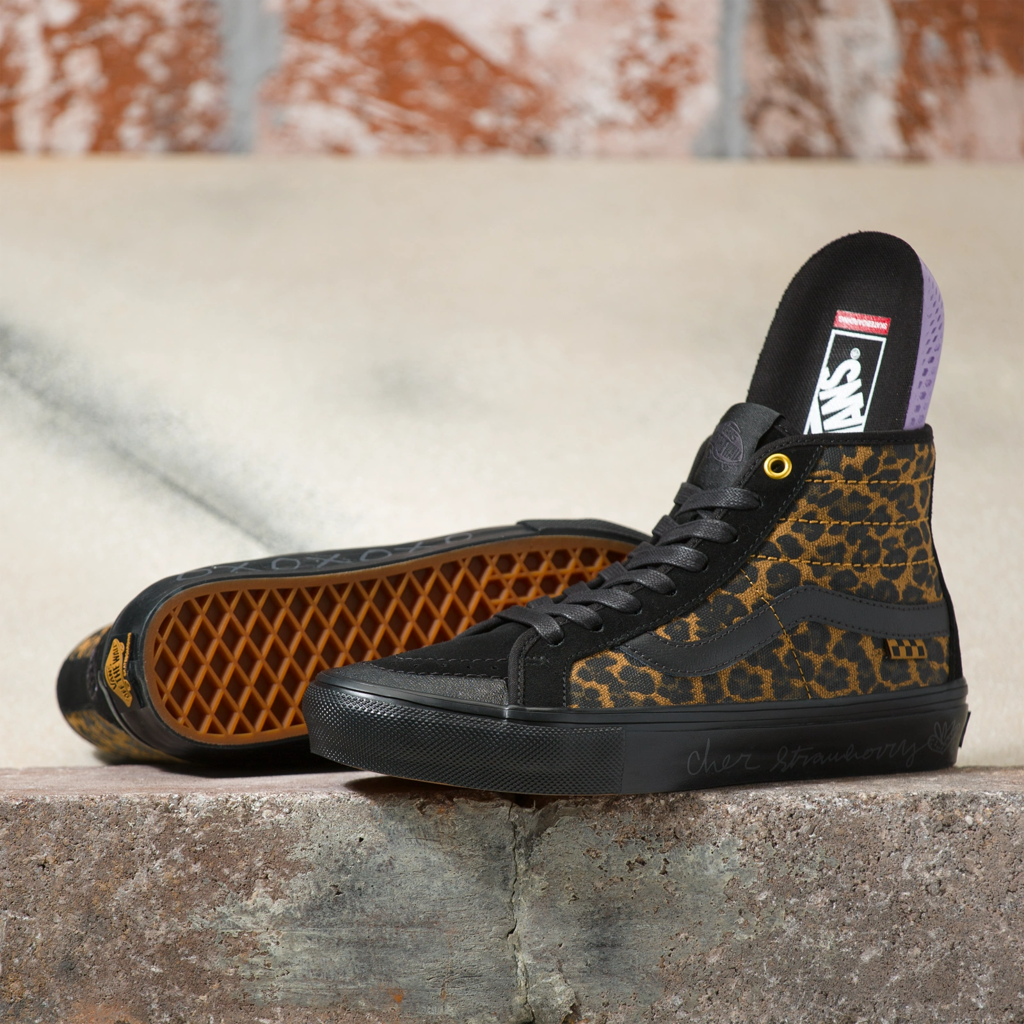 Giày Vans Cher Strauberry x Skate Sk8-Hi 'Cheetah' VN0A5KYB9CY - Ảnh 4