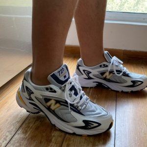 Alternative view of Giày New Balance 725 'Yellow Navy' ML725A