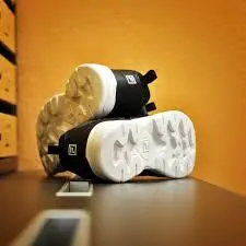 Alternative view of Giày Fila Ray 'Black White' 5RM00521-014
