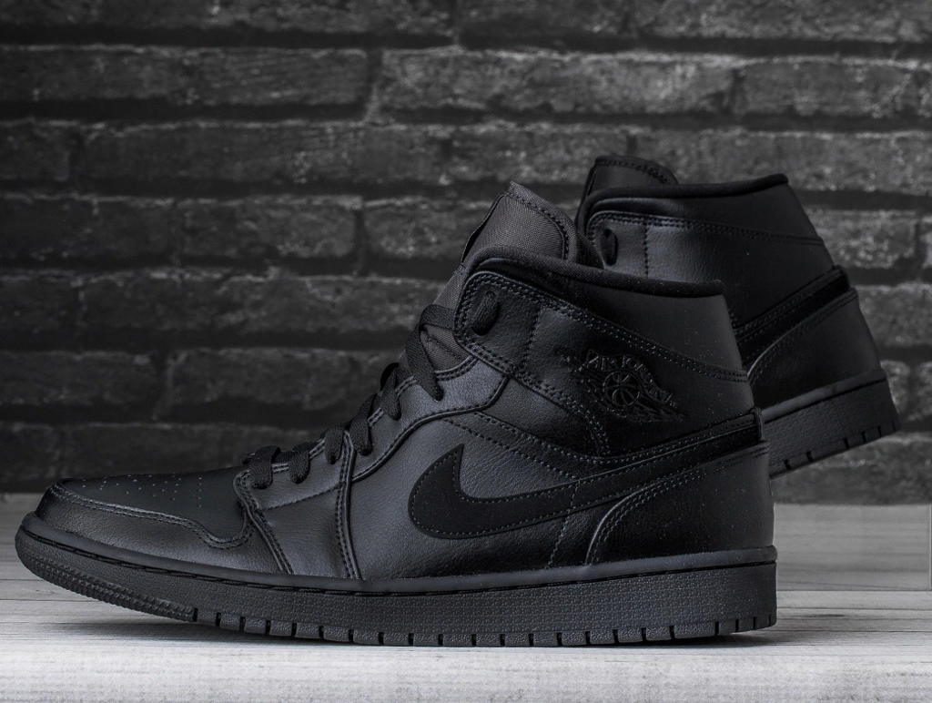 Giày Nike Air Jordan 1 Mid 'Triple Black' 554724-090 - Ảnh 3