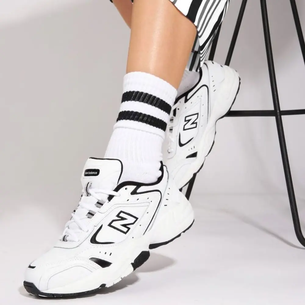 Giày New Balance Wmns 452 'White Black' WX452SB - Ảnh 3