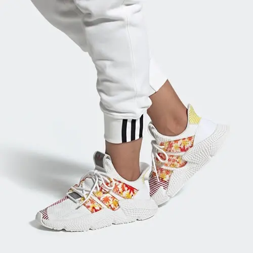 Alternative view of Giày Adidas Prophere 'White Maple Leaves' FV4542