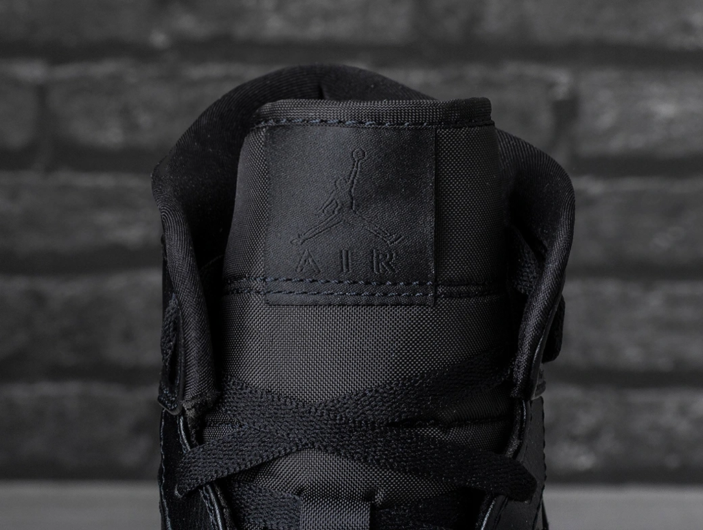 Giày Nike Air Jordan 1 Mid 'Triple Black' 554724-090 - Ảnh 2