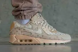 Alternative view of Giày Nike Air Max 90 NRG 'Venn Diagram - Shimmer Polka' CZ1929-200