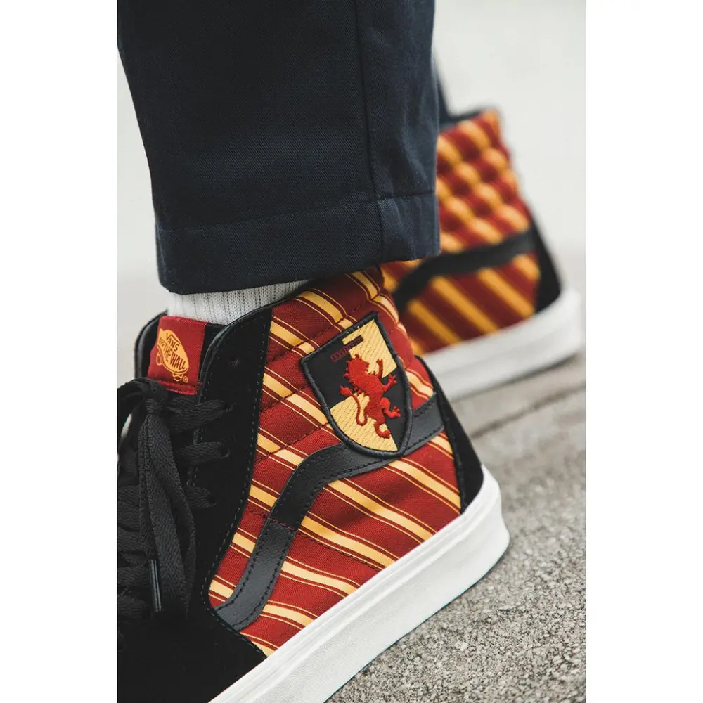 Giày Vans Harry Potter x Sk8-Hi 'Gryffindor' VN0A4BV6XK8 - Ảnh 4