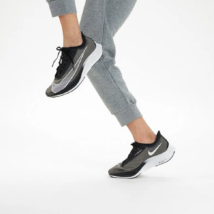 Giày Nike Zoom Fly 3 'Black White' AT8240-007 - Ảnh 3