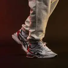 Alternative view of Giày Asics Gel Kayano 14 'Classic Red' 1201A019-103