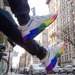 Alternative view of Giày Adidas Ozweego 'Pride' EG1076