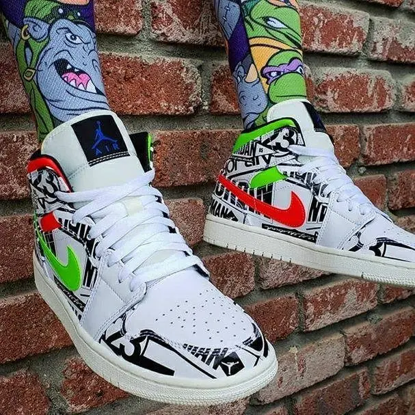 Giày Nike Air Jordan 1 Mid 'Over-Print Logos' 554724-119 - Ảnh 6