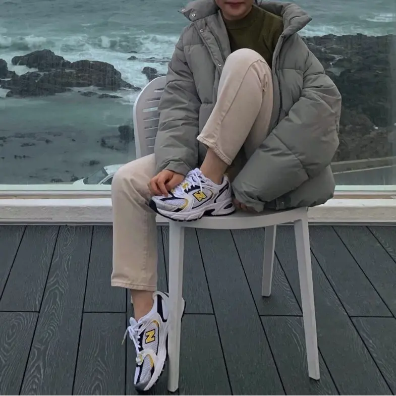 Alternative view of Giày New Balance 530 'Munsell White Citra Yellow' MR530UNX