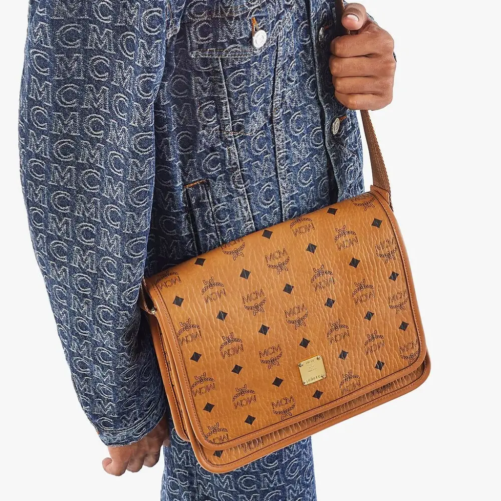 Túi MCM Small Klassik Messenger Bag In Visetos 'Cognac' MMMAAKC03CO001 - Ảnh 5