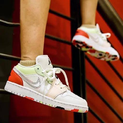 Giày Nike Air Jordan 1 Low GS 'Ember Glow' 554723-176 - Ảnh 5