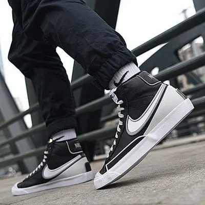 Alternative view of Giày Nike Blazer Mid '77 Infinite 'Black White' DA7233-001