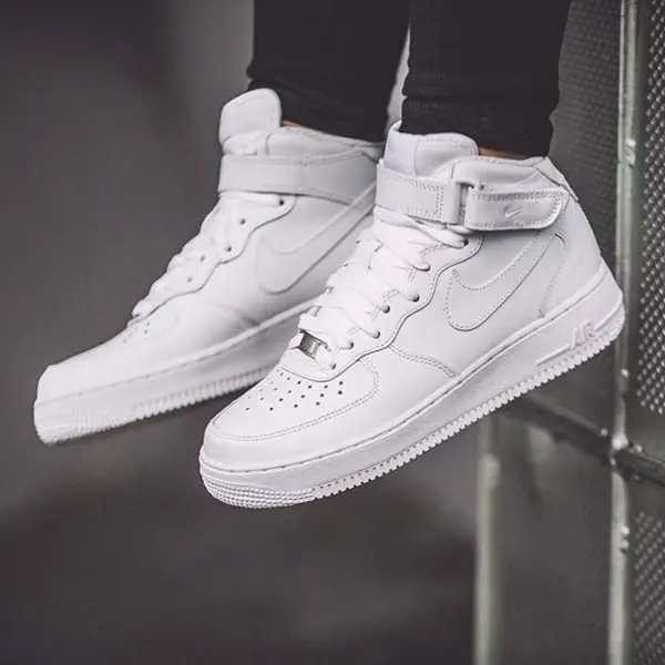 Alternative view of Giày Nike Wmns Air Force 1 Mid 07 Leather 'Triple White' 366731-100