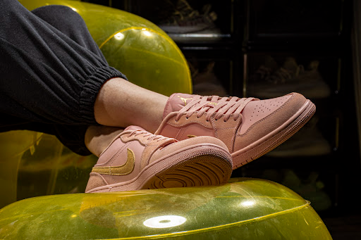 Giày Nike Air Jordan 1 Low 'Coral Stardust' CJ9216-676 - Ảnh 5