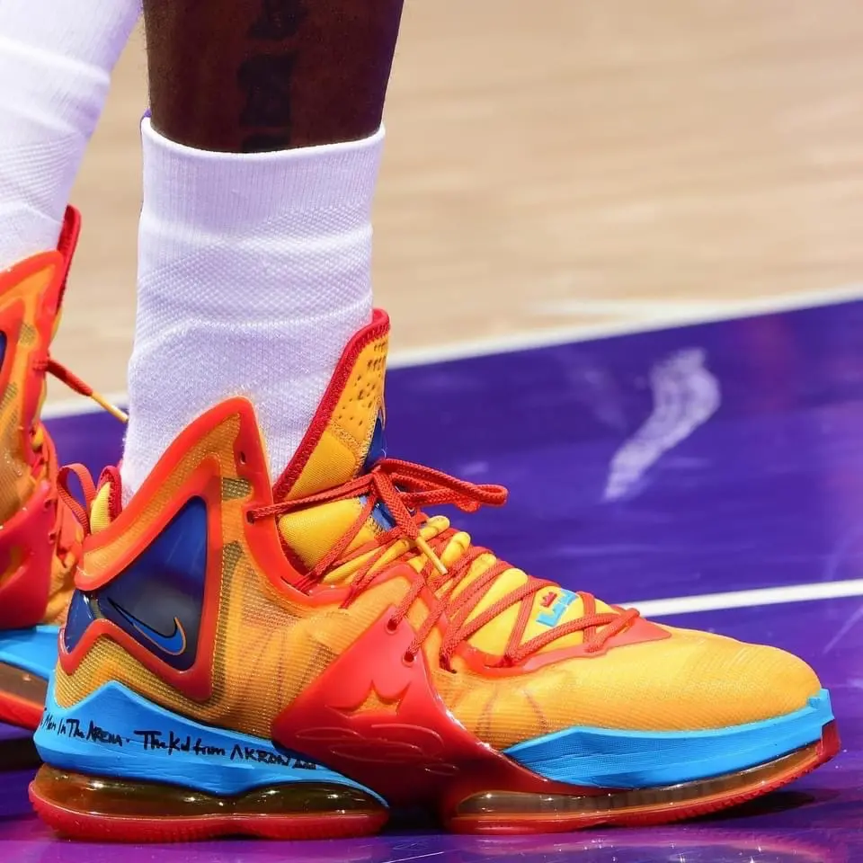 Alternative view of Giày Nike Space Jam x LeBron 19 EP 'Tune Squad' DC9342-800