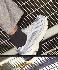 Alternative view of Giày Adidas Offspring x Orketro 'London Nights' HQ3614
