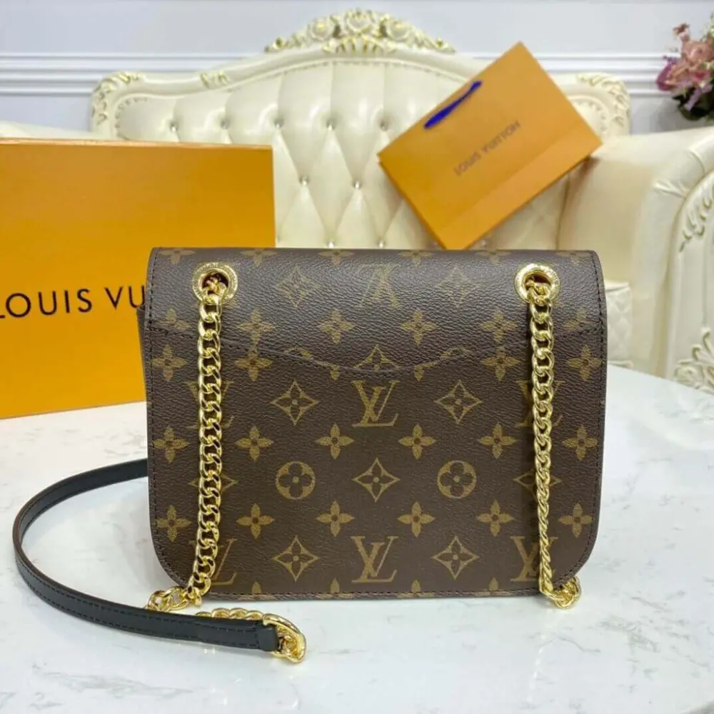 Alternative view of Túi Louis Vuitton Passy Monogram Canvas Brown Handbag M45592