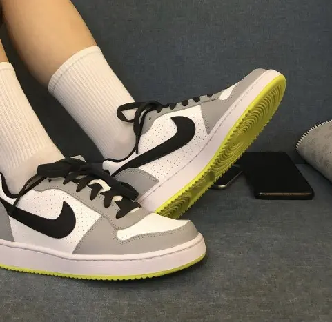 Alternative view of Giày Nike Court Borough Low White Black Wolf Grey (GS) 839985-104