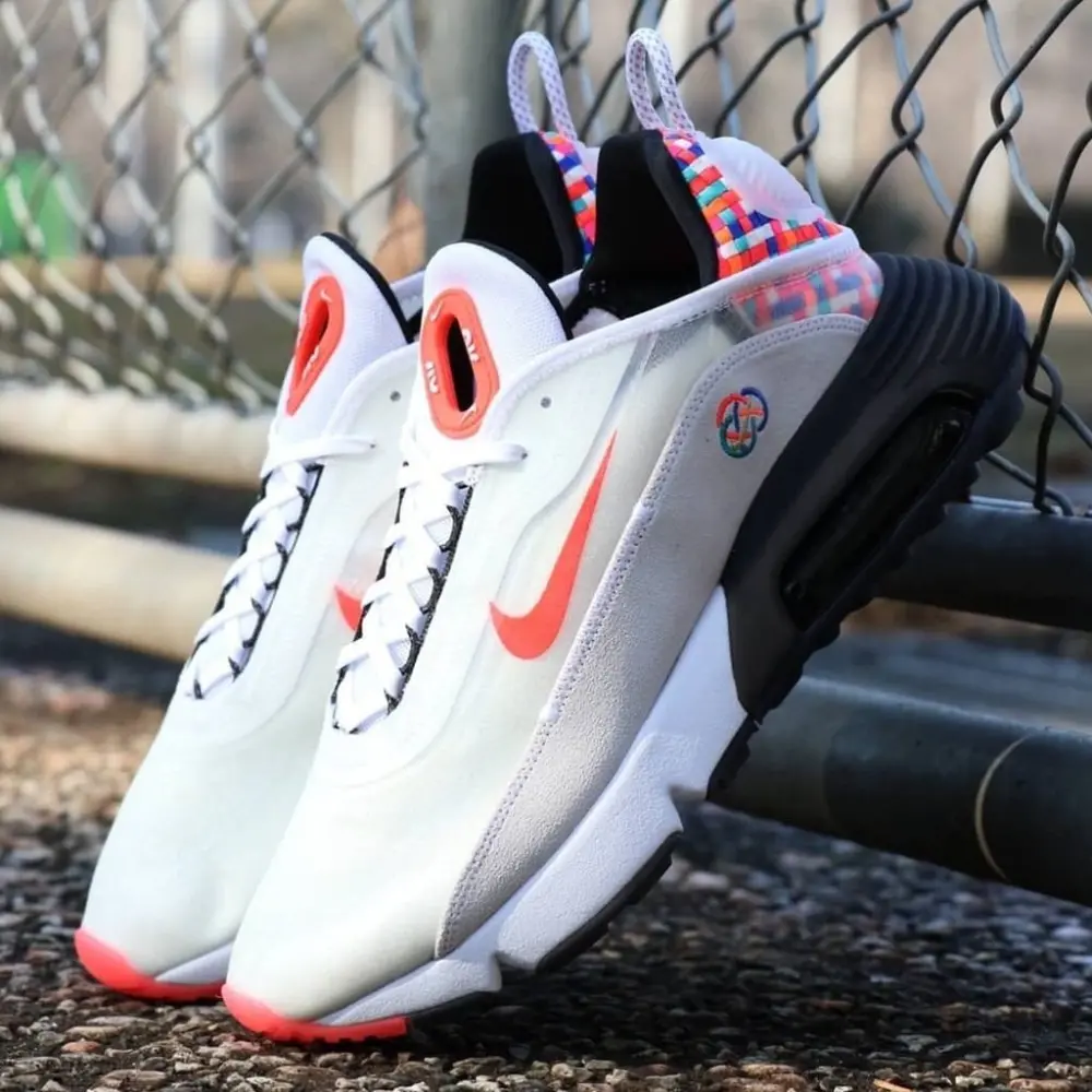 Alternative view of Giày Nike Air Max 2090 'Chinese New Year' DD8487-161