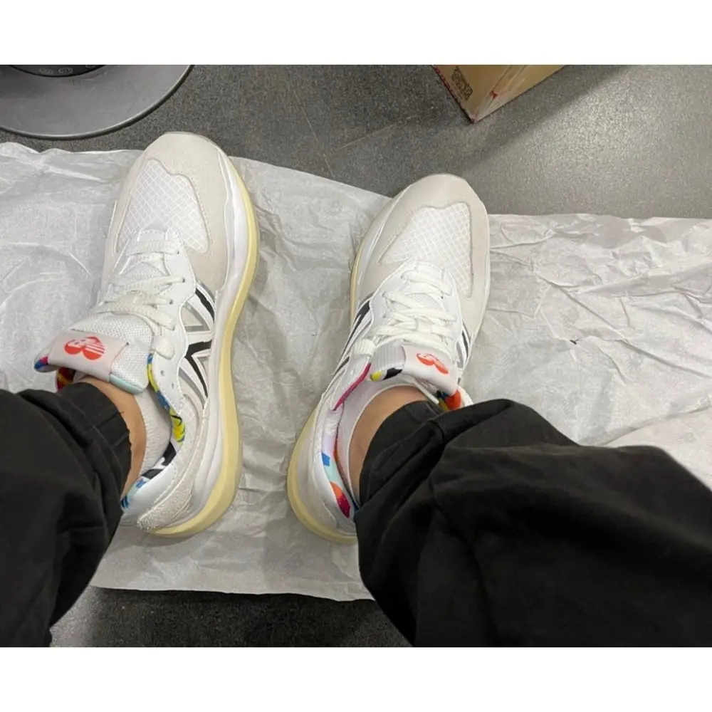 Giày New Balance 5740 'Pride' M5740PR1 - Ảnh 4