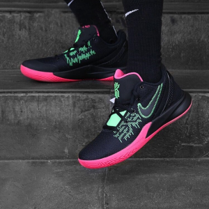 Alternative view of Giày Nike Kyrie Flytrap 2 EP 'Hyper Pink' AO4438-005