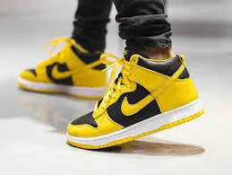 Alternative view of Giày Nike Dunk High SP 'Iowa' 2020 CZ8149-002