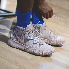 Alternative view of Giày Nike Kyrie S2 Hybrid 'Desert Camo' CT1971-200
