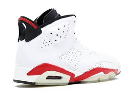 Alternative view of Giày Nike Air Jordan 6 Retro 'Bulls' 384664-102