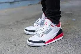 Giày Nike Air Jordan 3 Retro 'Fire Red' 2007 136064-161 - Ảnh 3